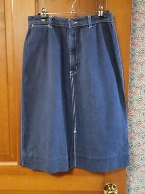 Vintage Skiva Denim Skirt High Waisted Dark Wash Contrast Stitch Size 13/14 Midi